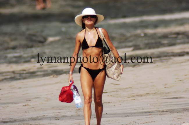 Bikini Girls 007
